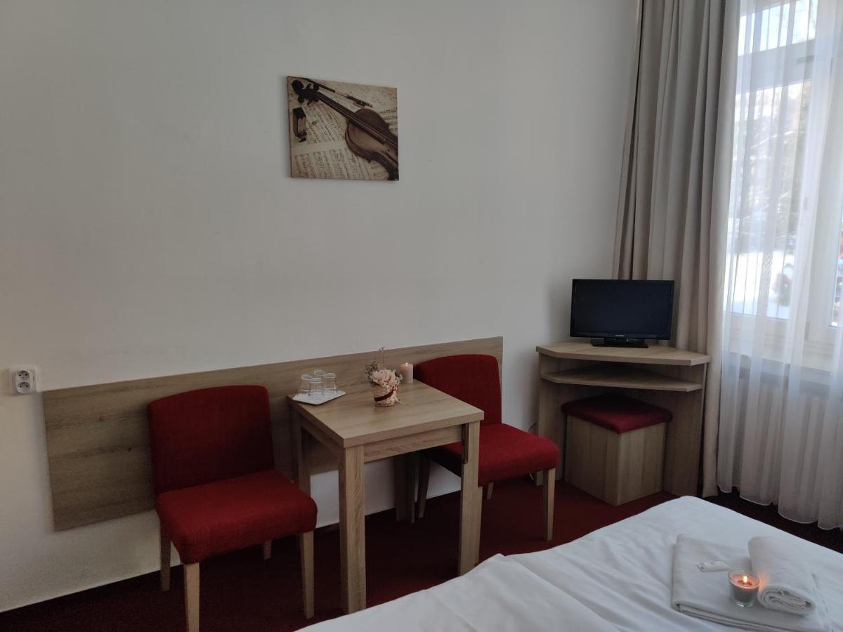 Morava Hotel 2*